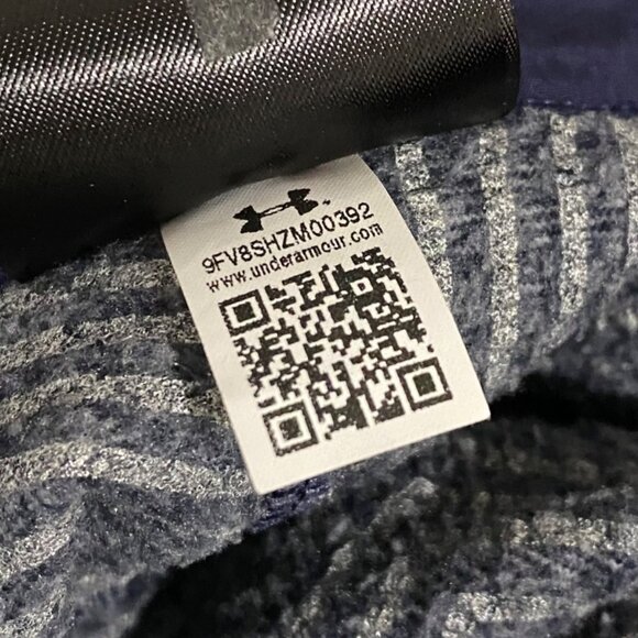 Under Armour Womens Cold Gear Vest L Blue Preppy Full Front Zip Outdoors Fall - Picture 6 of 6